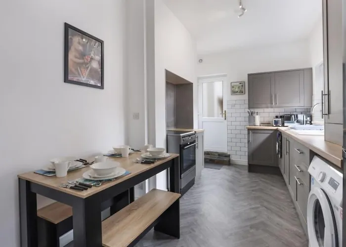 The Skipper's Rest - 4 Beds Workstays