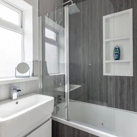 4 Bedroom House By Cozy Quarters Management Contractors With Parking