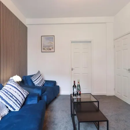 4 Bedroom House By Cozy Quarters Management Contractors With Parking Redcar
