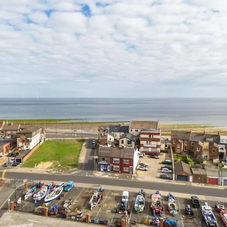 The Skipper's Rest - Beachfront Сasa de vacaciones Redcar