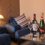 The Skipper's Rest - Beachfront *